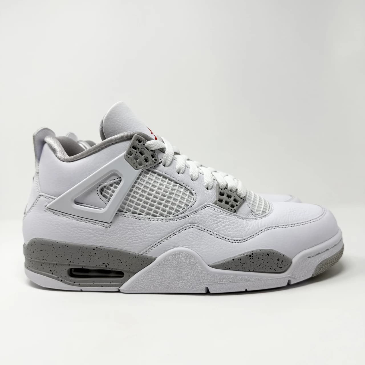Air Jordan 4 Retro White Oreo